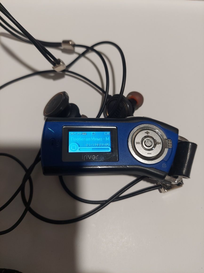 MP3 Iriver T10 + JBL Quantum 50 Black