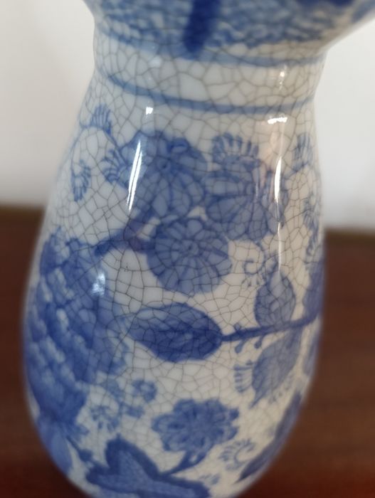 Vaso pintado á mão