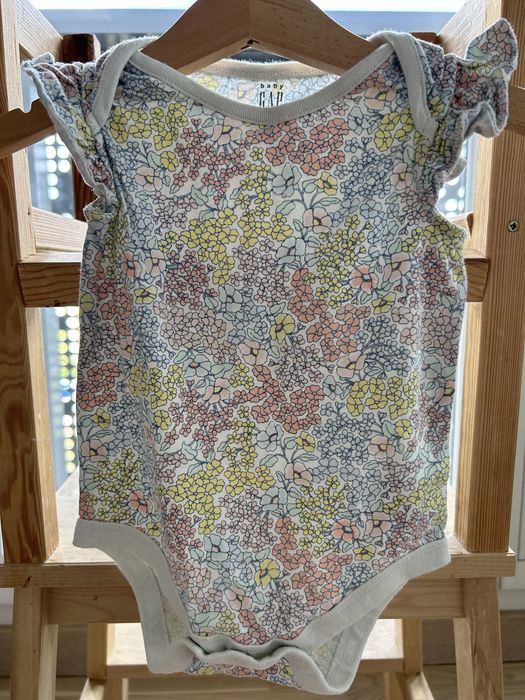 Body baby GAP 12-18 msc