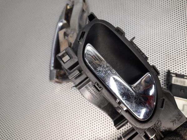 Fechadura / fecho porta frente direito CITROËN DS3