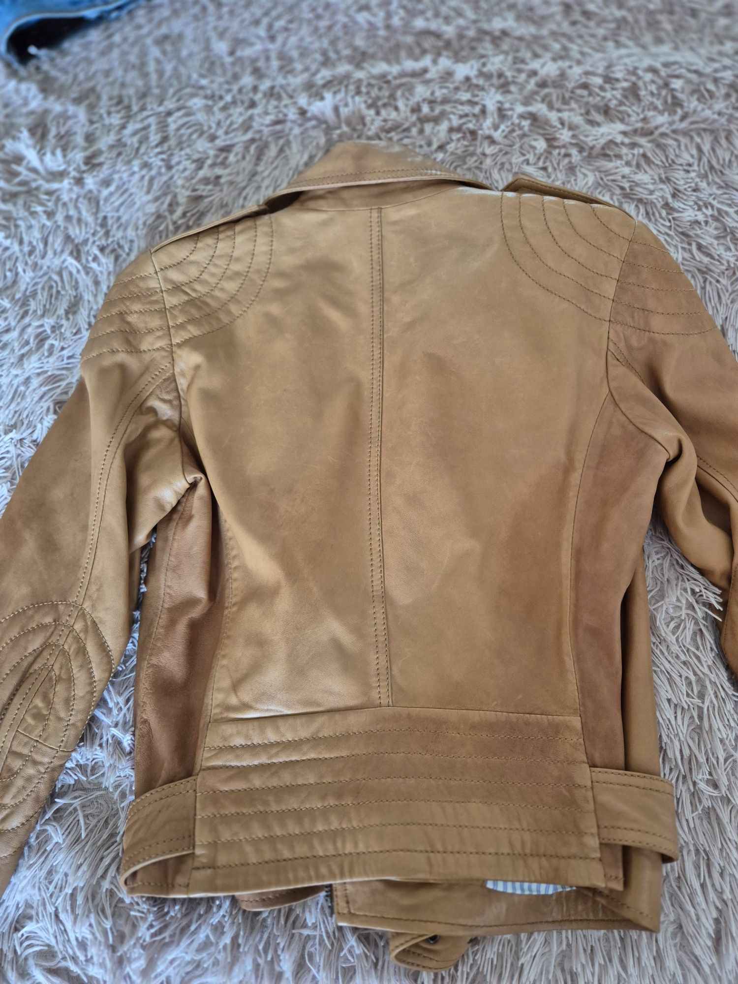Жіноча косуха шкіряна, р.36, Massimo Dutti