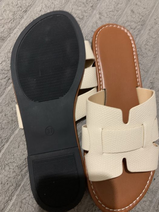 Жіночі літні сандалі