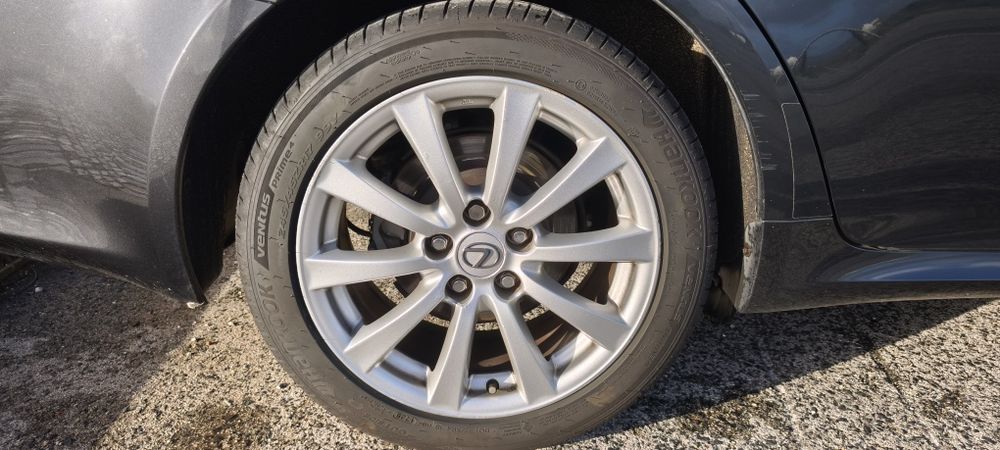 Lexus IS220d 2006 Pneus novos