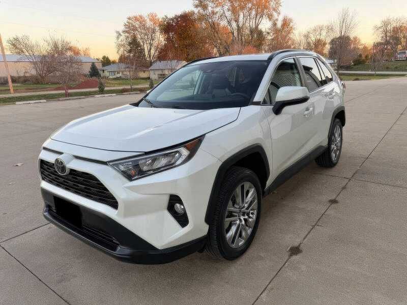 2021 Toyota RAV4 XLE Premium