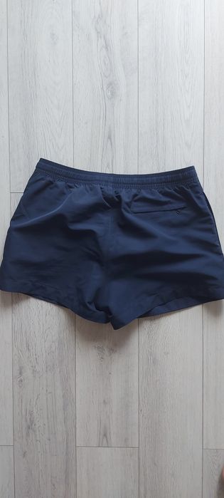 Calvin Klein M.    .