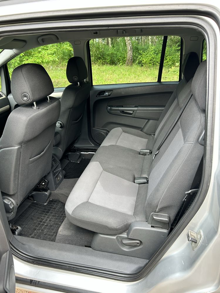 Opel Zafira 1.9 CDTI • 2008 • 150 KM • Manual
