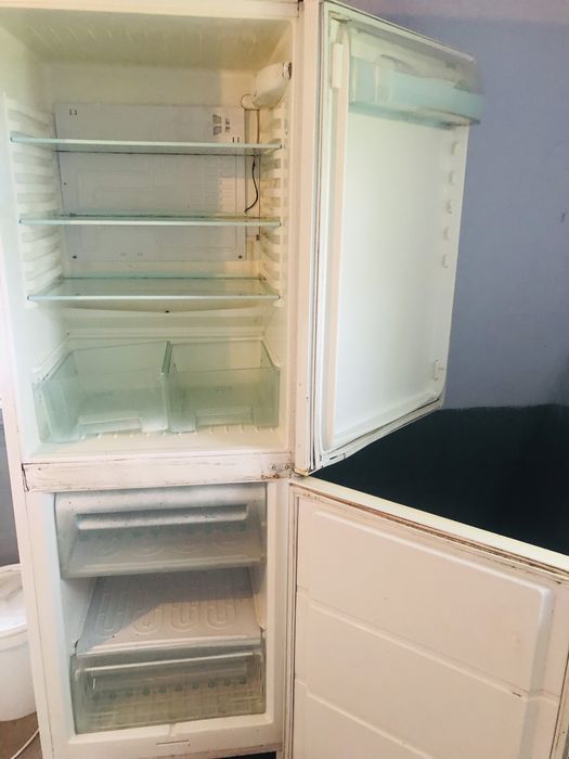 Продам б/у холодильник Electrolux