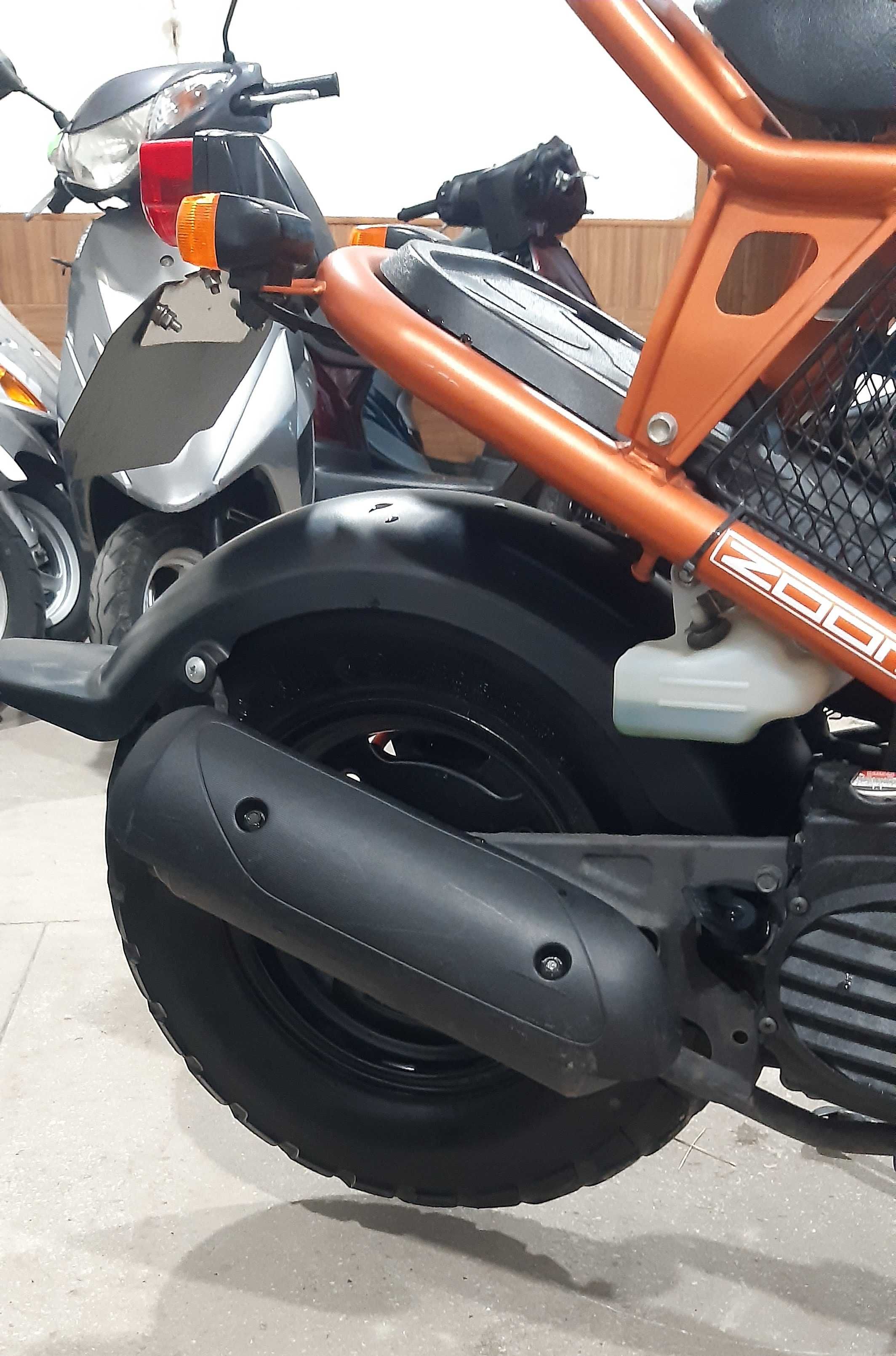 Скутер Honda ZOOMER