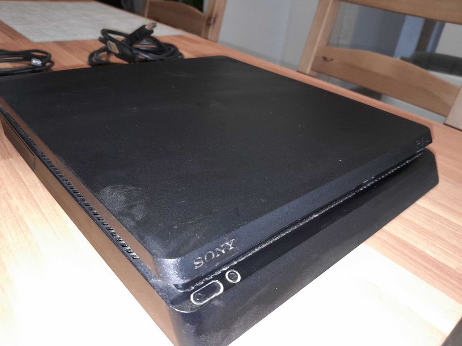 Consola Ps4 com 2 comandos