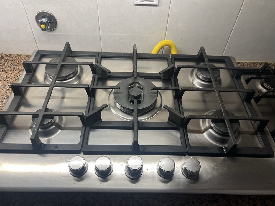 Placa a Gás Hotpoint Ariston de 5 Bicos