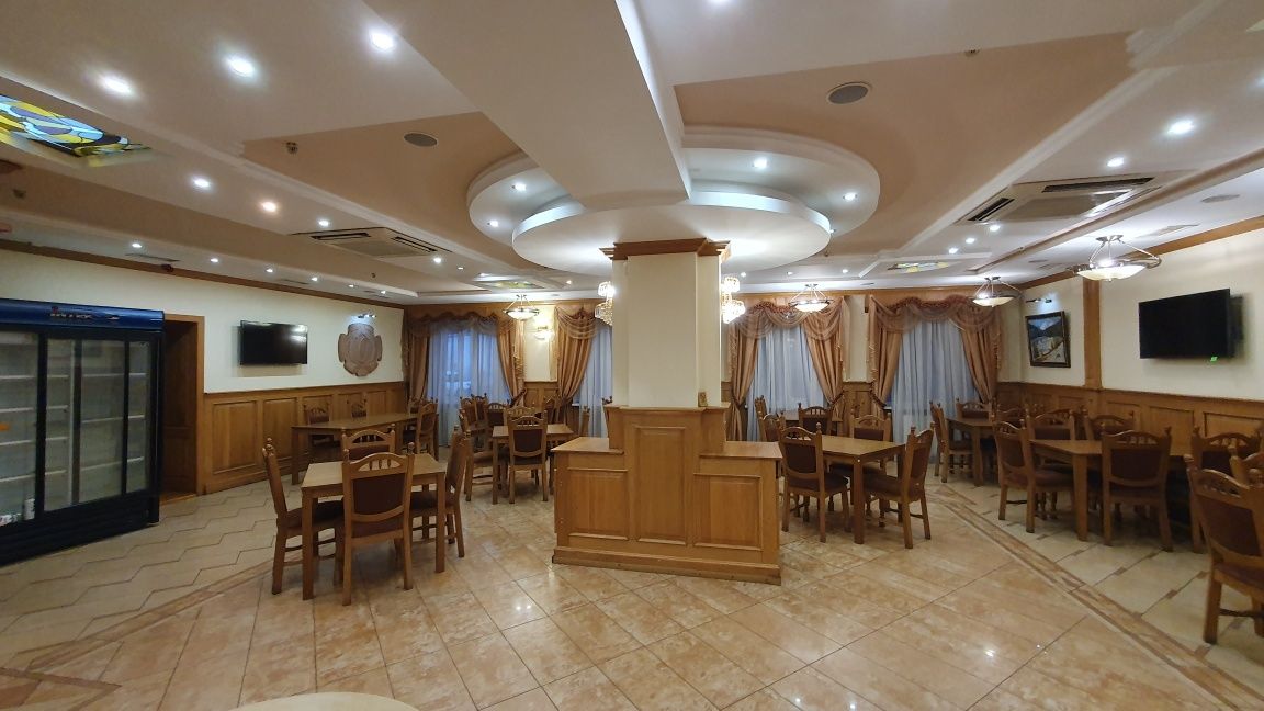 Продається готельно - ресторанний комплекс "Оленка" в місті Рахів