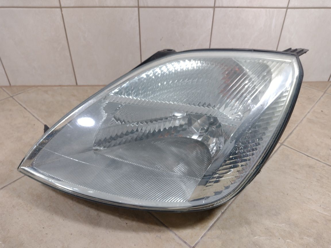 Ford Fiesta MK6 lampa reflektor lewy przód Europa wysyłka OLX