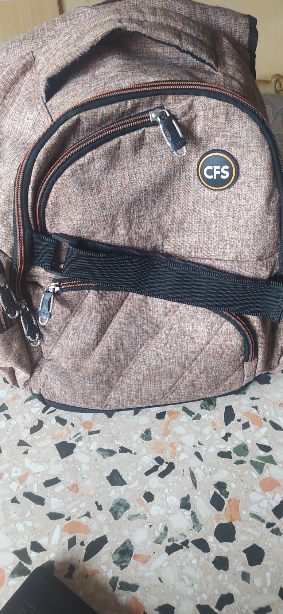Рюкзак, портфель для школи фірми CFS! Унісекс!Для хлопців і дівчат!