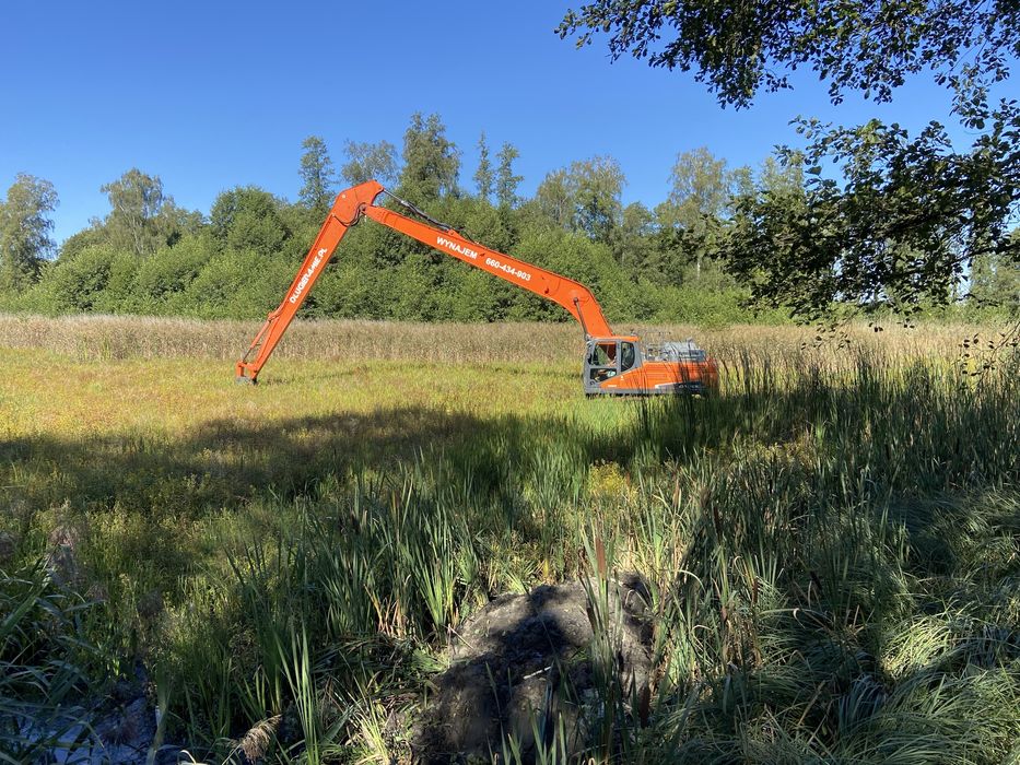 Roboty ziemne, koparka Long, kopanie stawu