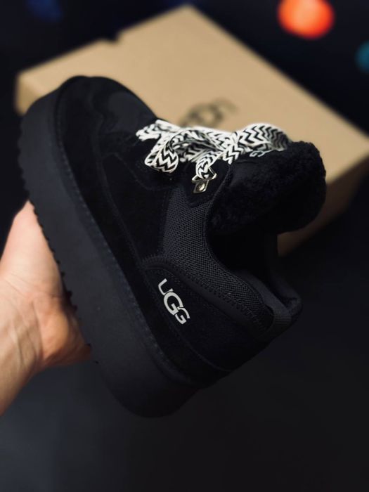 Ugg lowmel black замшевые черные угг лоумель на овчине