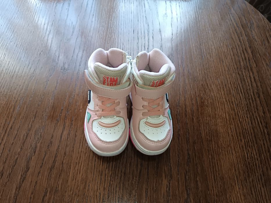 Хайтопи, черевички, чобітки 23 розмір