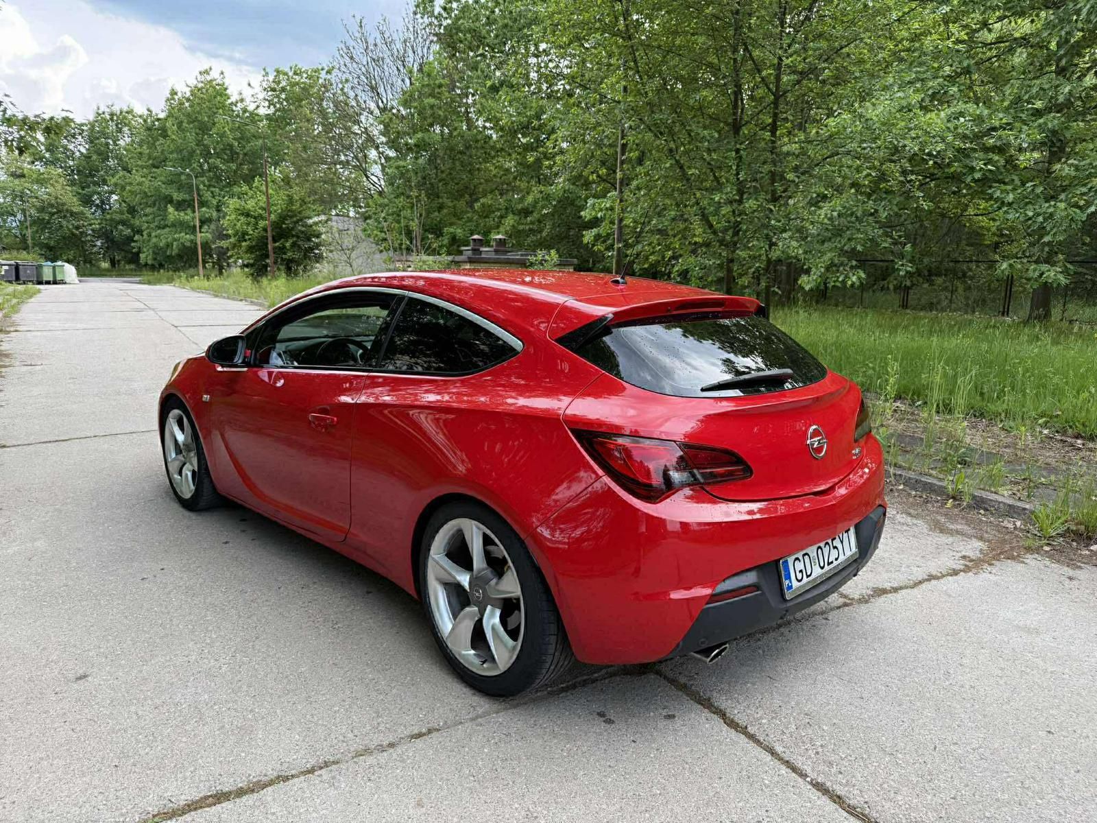 Opel astra 2.0 cdti GTC ładna