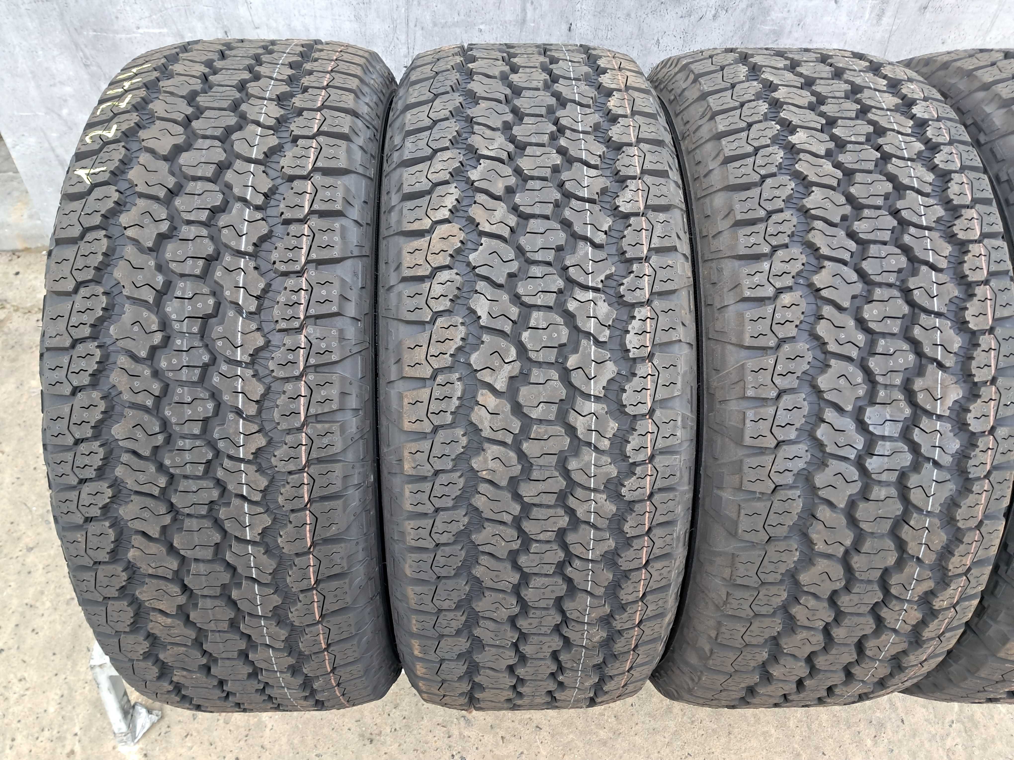 Резина НОВА Good Year 255/55 R19 Wrangler All Terrain Adventure DOT24