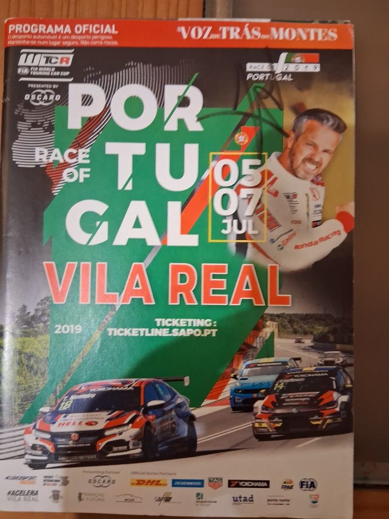 Programa oficial das corridas de Vila Real autografado por Tiago Monte