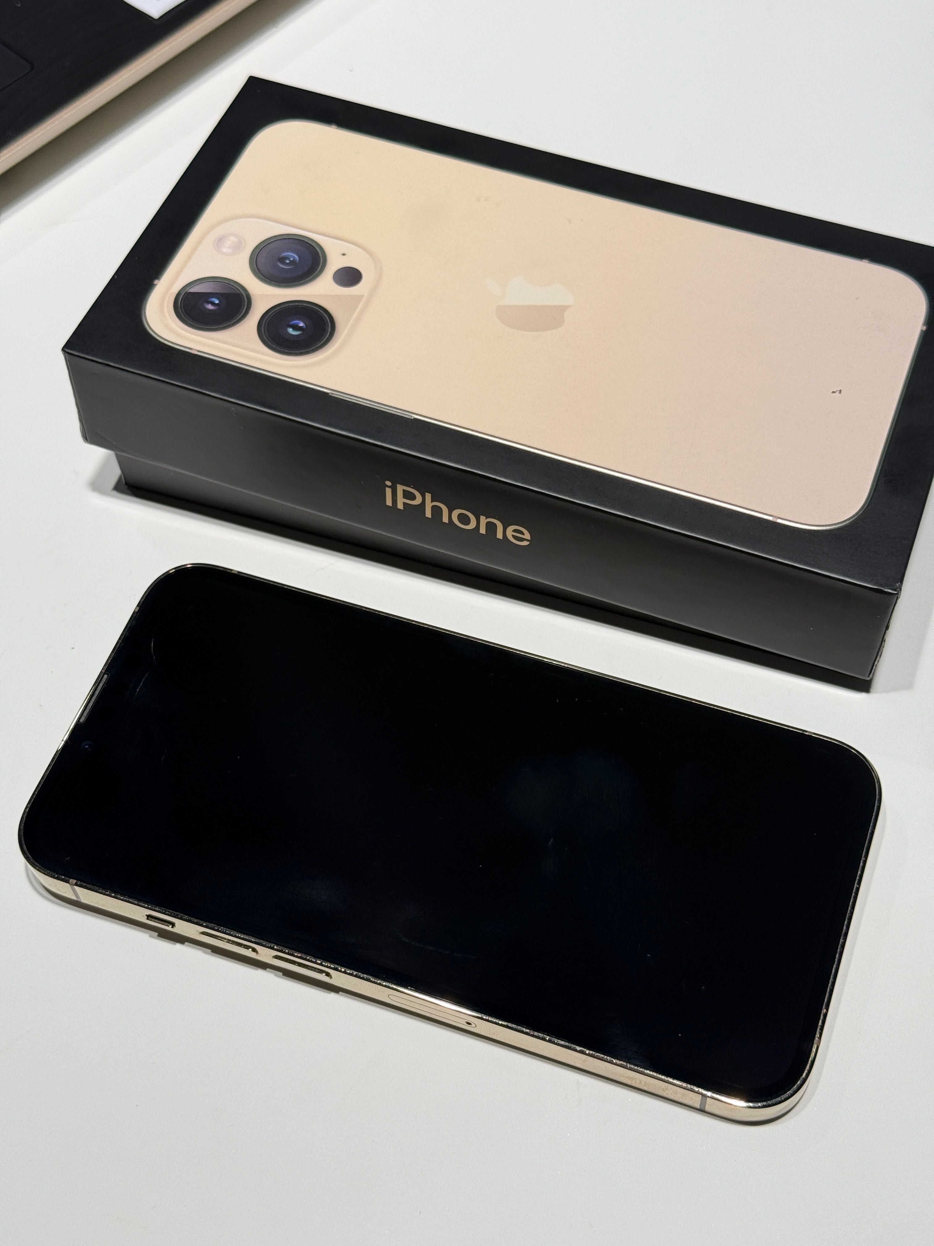 iPhone 13 Pro 1 Tb gold