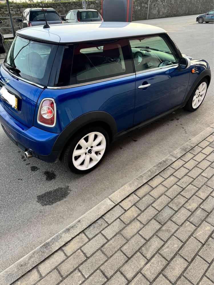 VENDO MINI ONE 1.6 D 2012