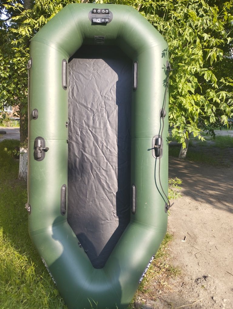 Продам лодку двохмістну