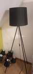 lampa podłogowa czarna