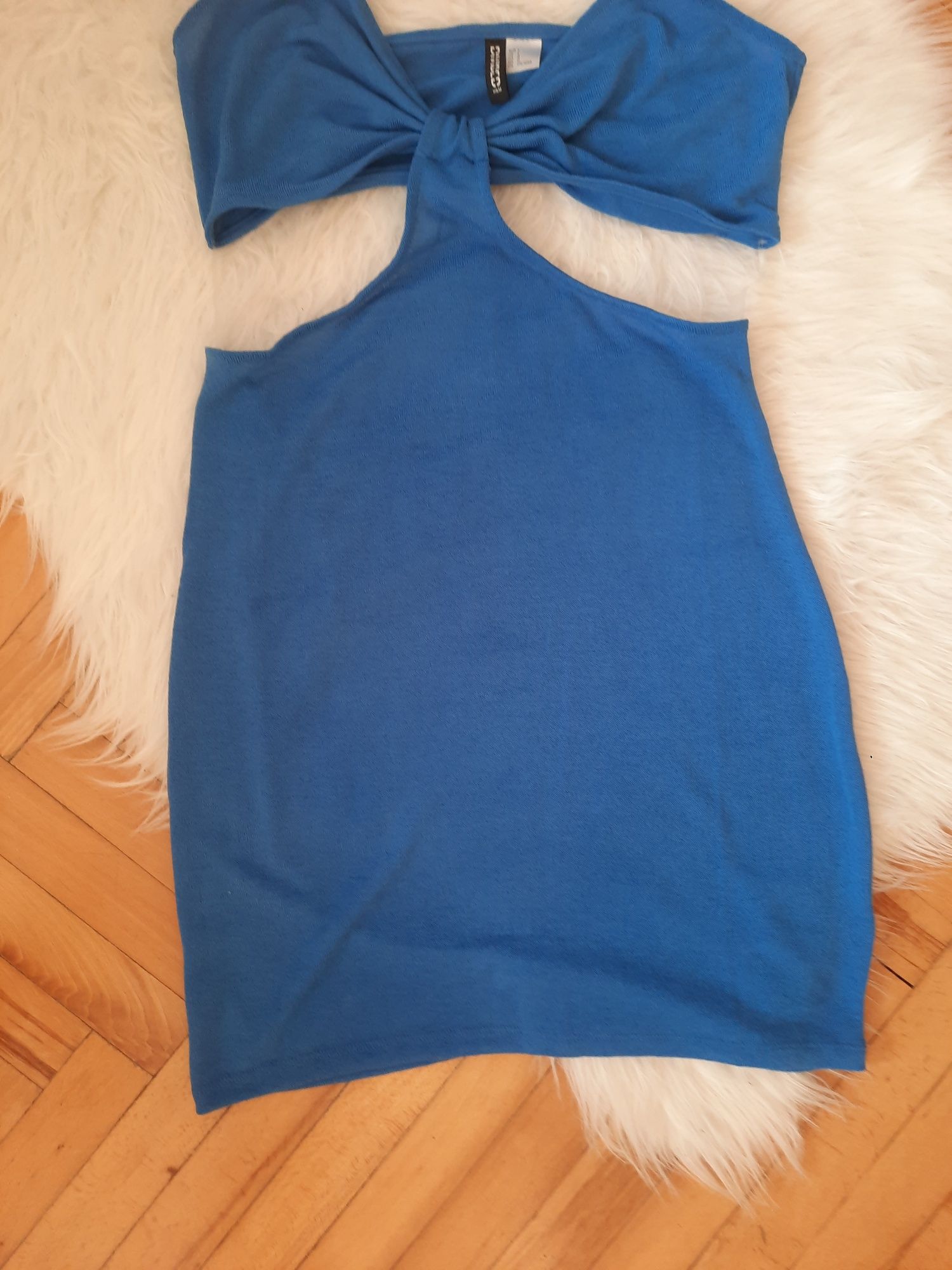 Śliczna sukienka H&M