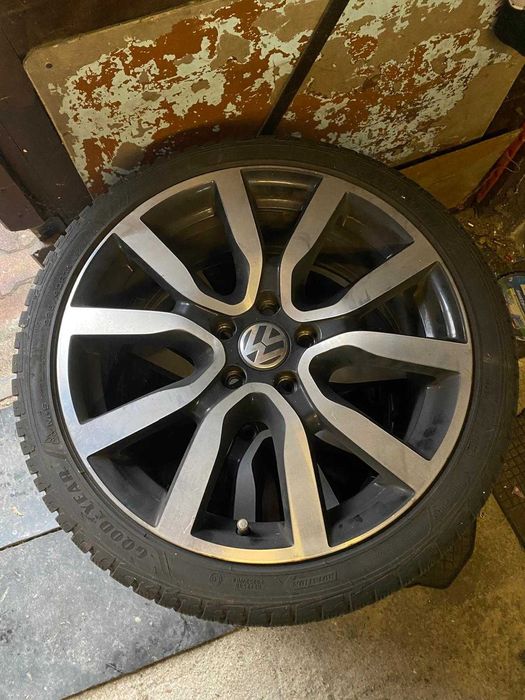 Koła Zimowe VW Golf 5,6,7,8 GTI GTD R Line 5x112 Audi A3 225/40/18
