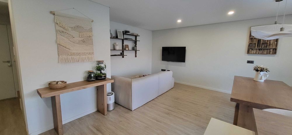 Vende-se -  T2 Duplex Espinho