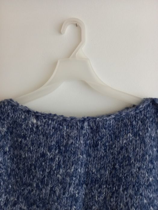 Жіноча сучасна тепла в'язана жилетка