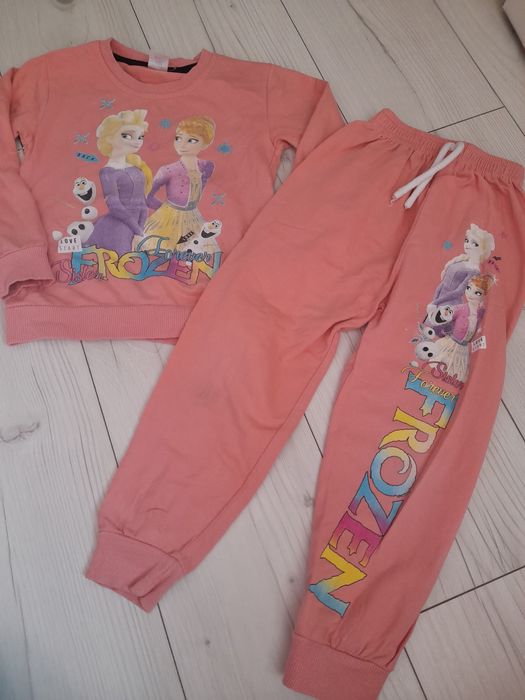Dres rozmiar 110-116