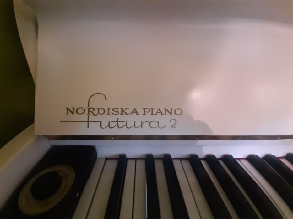 Pianino Nordiska futura