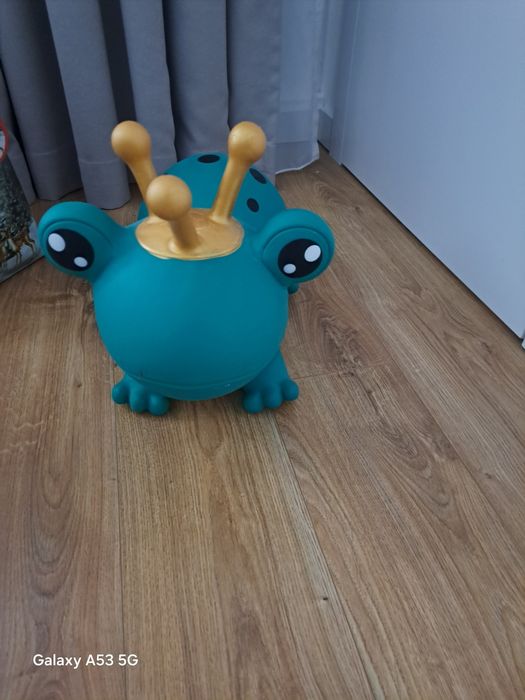 Skoczek sun baby żabka