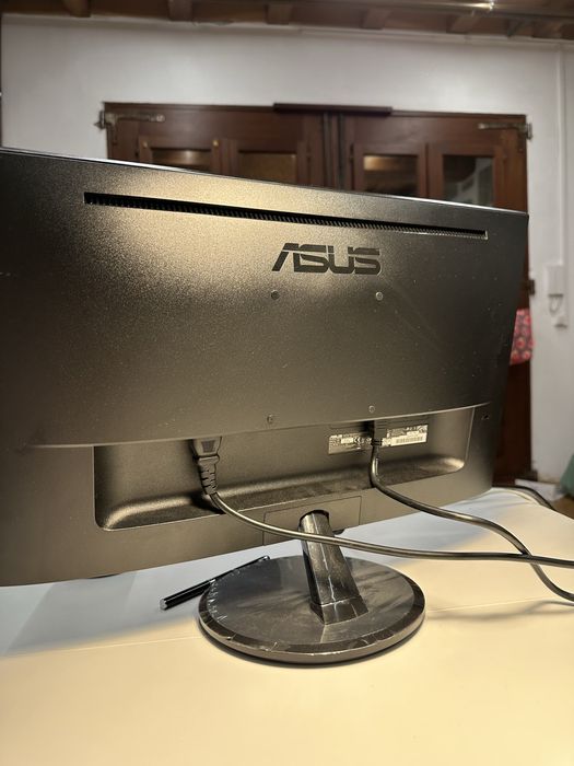 Monitor asus vp228