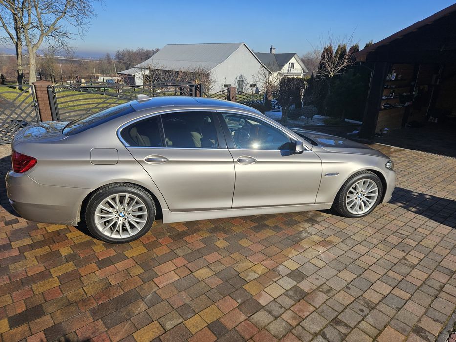 BMW 528I Xdrive 2016