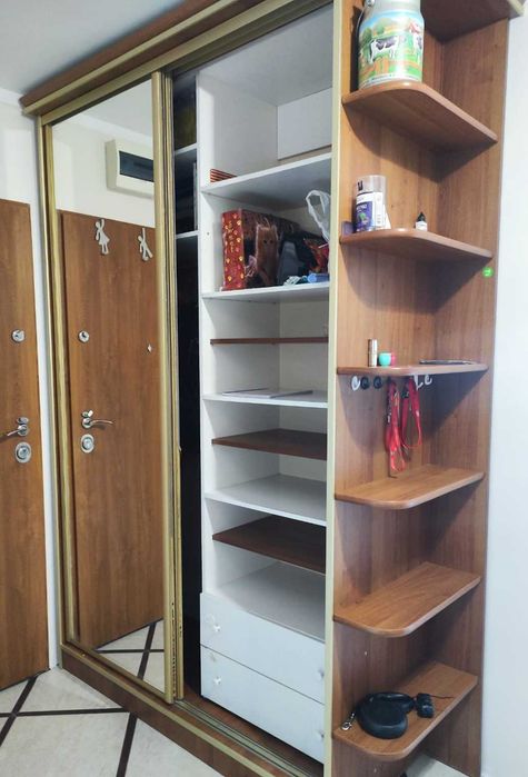 Szafa przesuwna z lustrem, do przedpokoju, garderoba