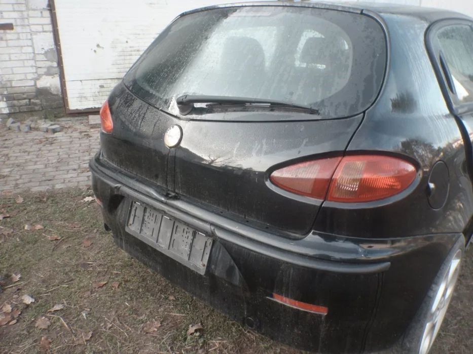 klapa tylna szyba zderzak lampa tył tylna alfa romeo 147