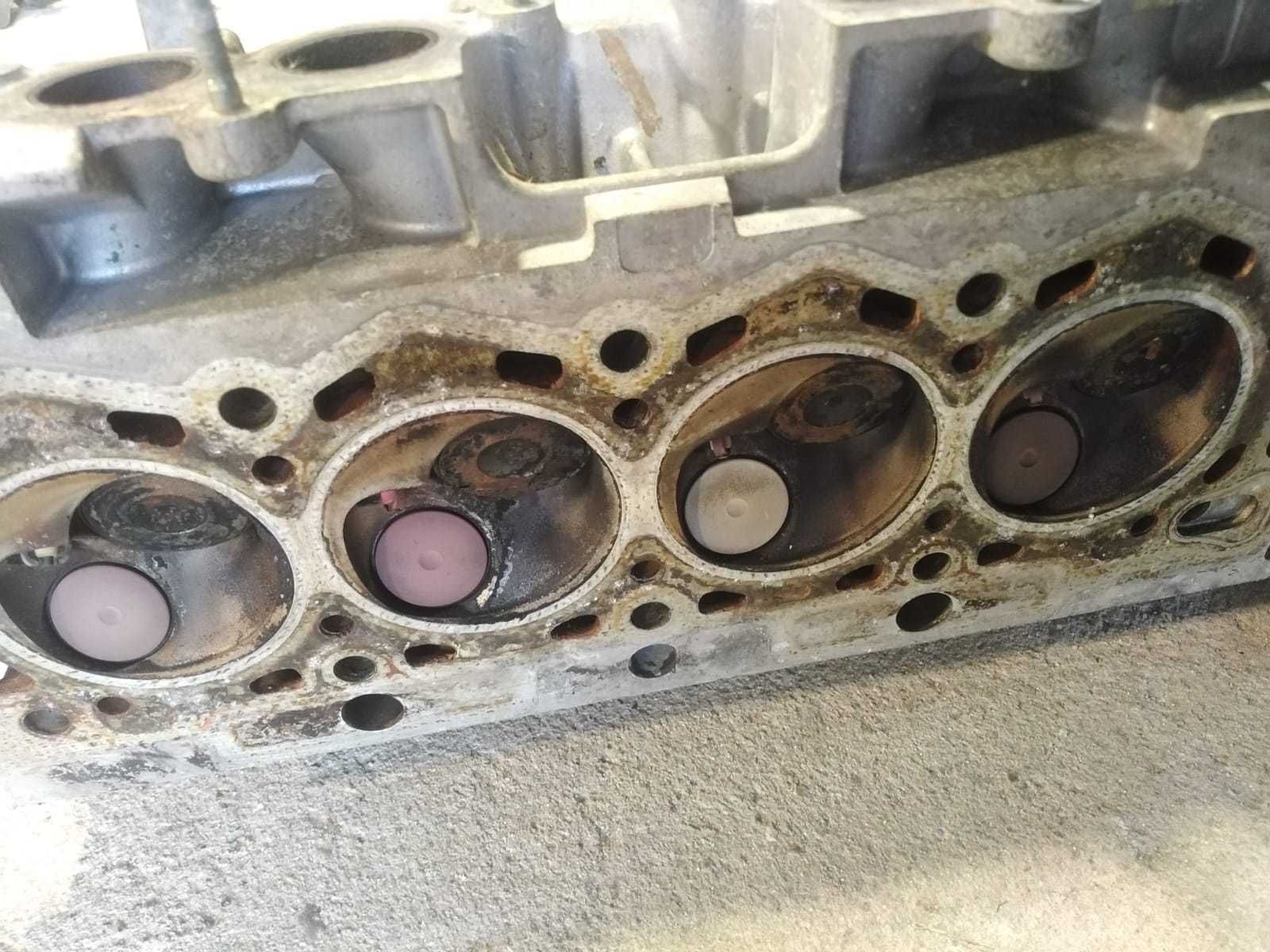 Cabeça do Motor Peugeot 206 1.1i HZF 1998 a 2003