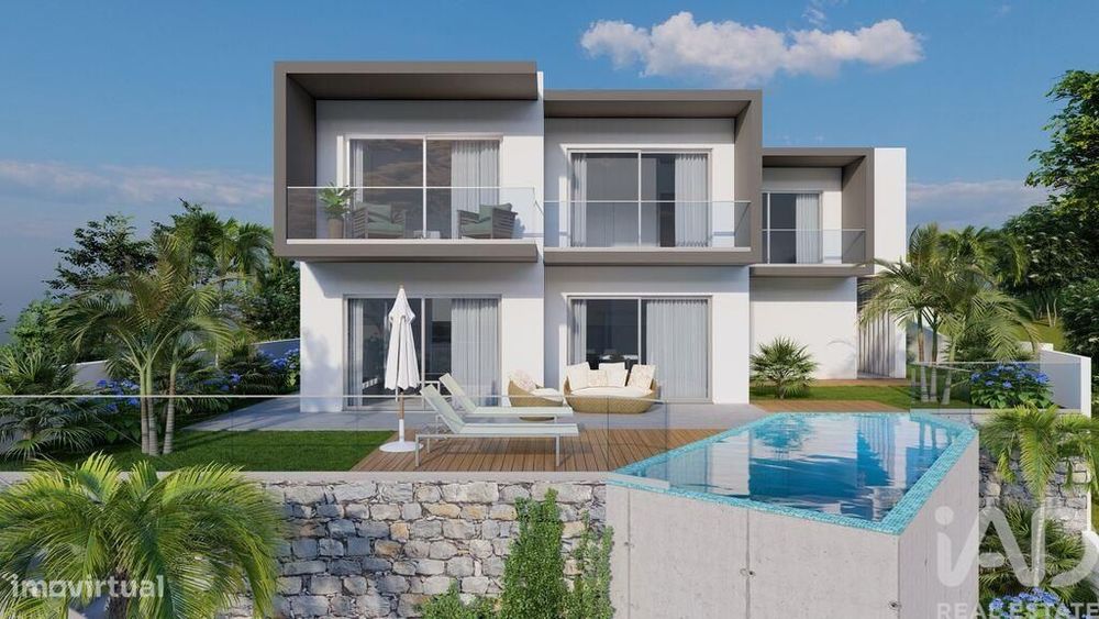 Casa / Villa T3 em Caniço de 149,00 m2