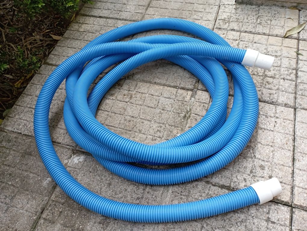 Tubo de aspirador de piscina