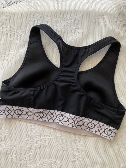 Top desportivo da Nike