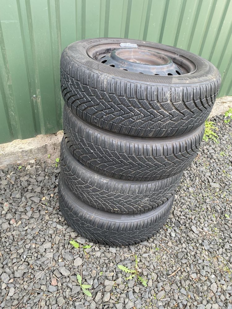 Диски з шинами 195/60/r 15 Cotinental
