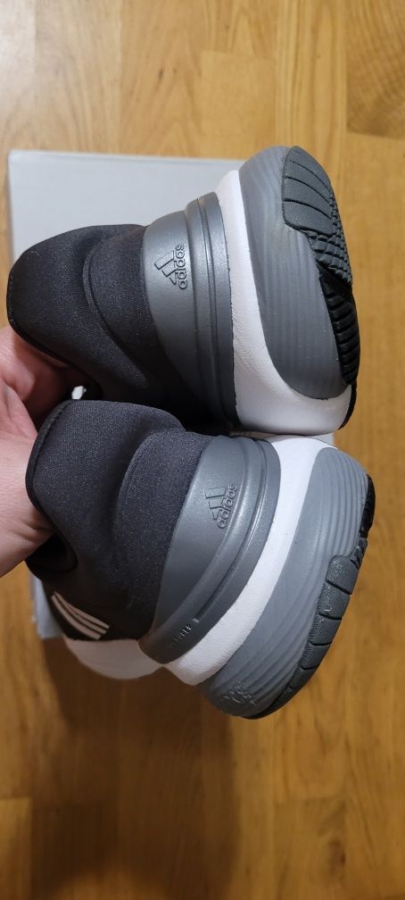 Adidas RESPONSE SUPER 3.0, р 7, 24 см