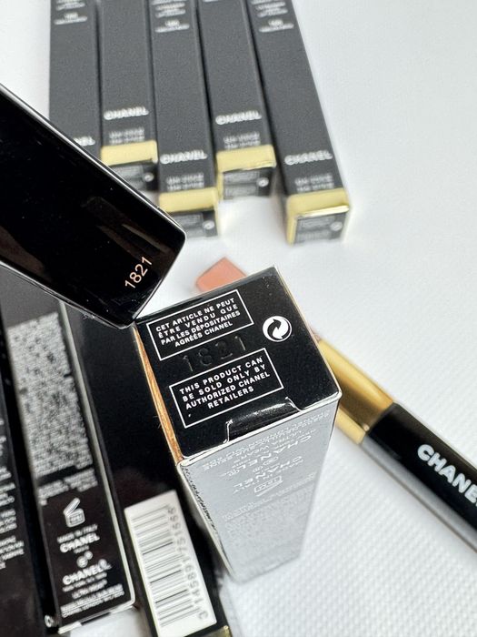 Помада блиск Chanel Le Rouge Duo 166