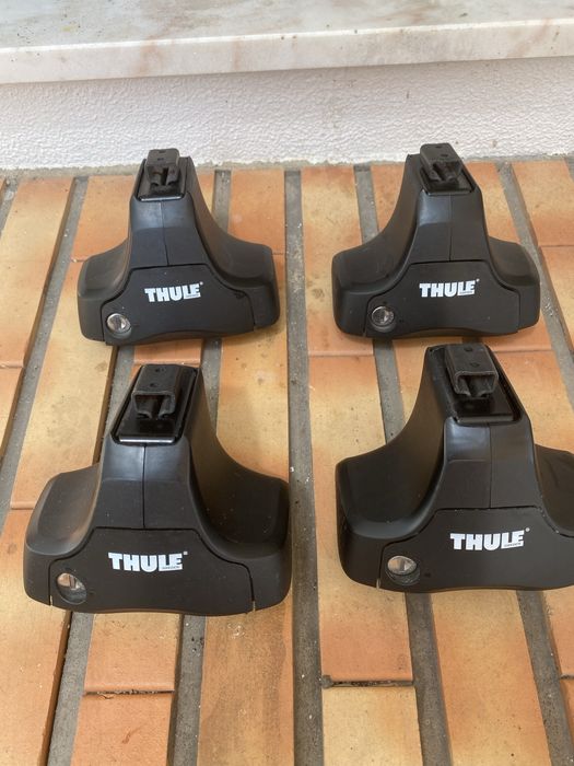 Fixadores Thule e barras para Seat Leon 2007