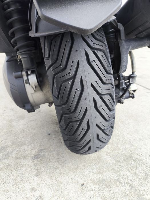 Kymco xCiting 400