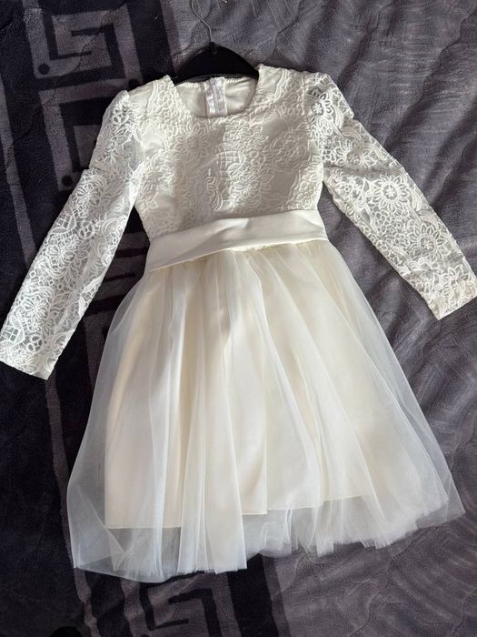 Продам сукню 104-110