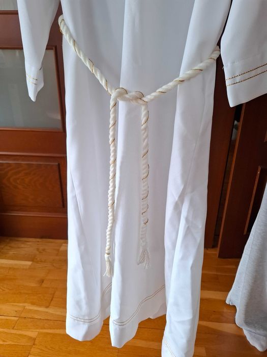 Alba komunijna dla chłopca