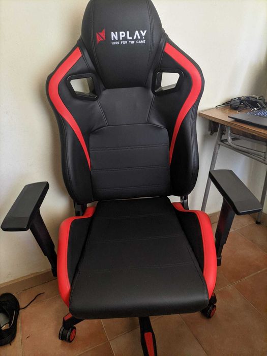 Cadeira gamer pouco tempo de uso.
